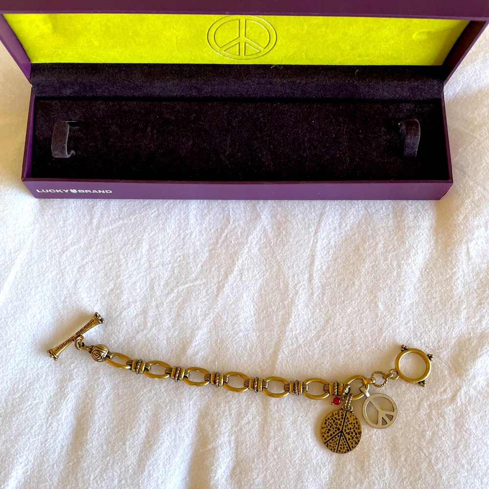 Lucky Brand Mixed Metal Peace Sign Charm Bracelet NWT Retired Boho Toggle 8"